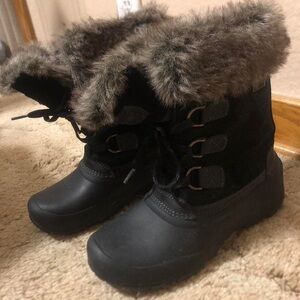 Khombu Slope Suede Faux Fur All-Weather Waterproof Boots, Size 7